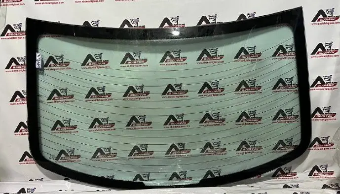 شیشه عقب اکسنت