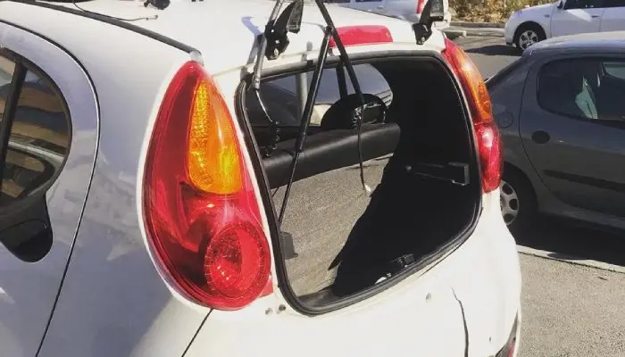 شیشه-عقب-ام-وی-ام-110s