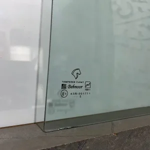 قیمت شیشه لچکی سمند