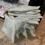 شیشه لچکی ام وی ام x33