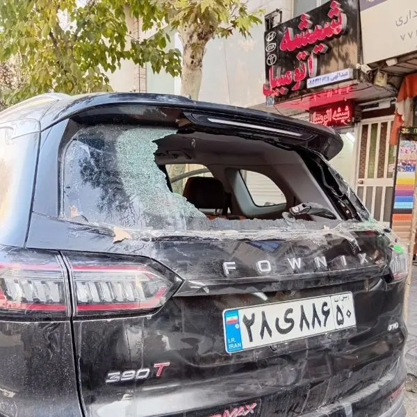 تعویض-شیشه-جلو-در-تهران