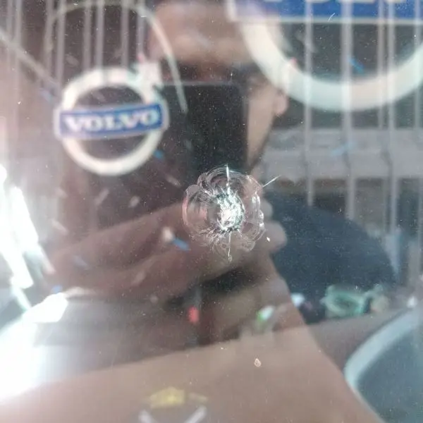 شیشه-جلوی-خودرو-بعد-از-ترمیم