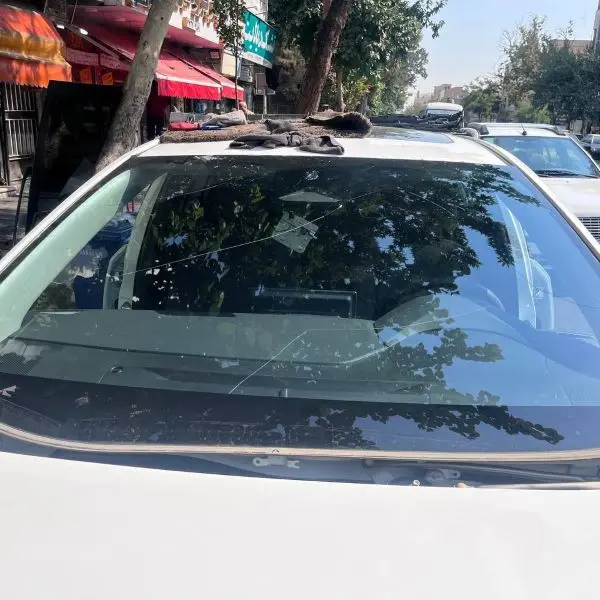 قیمت شیشه جلو تویوتا لوین